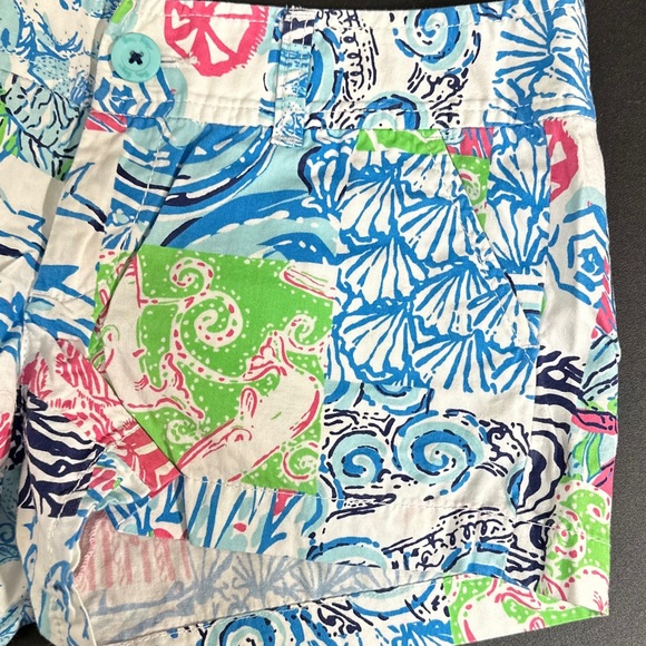 Lilly Pulitzer Walsh Shorts in Osterville Patch [1751] - Picture 3 of 8